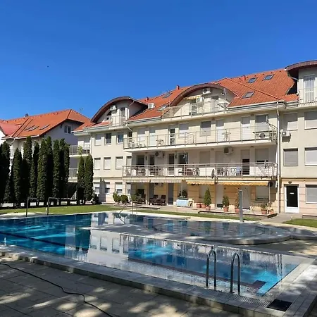Bella Wellness Apartman * Hajduszoboszlo
